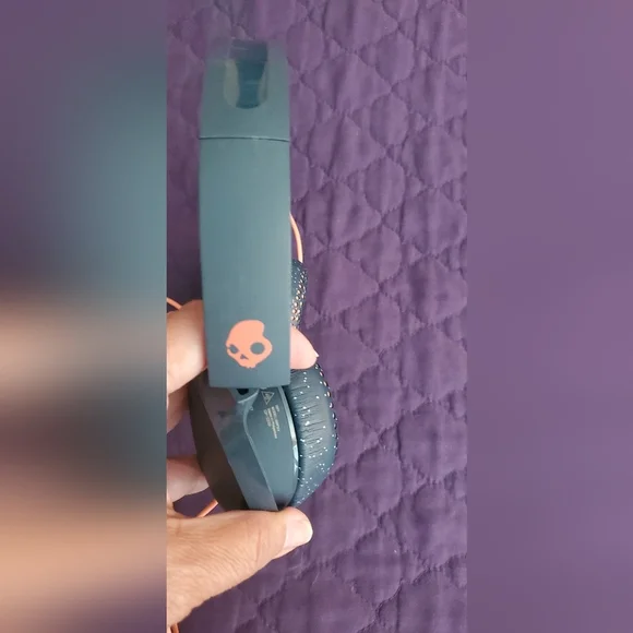 Used - Kids Black and Orange Headphones - Picture 2 of 4